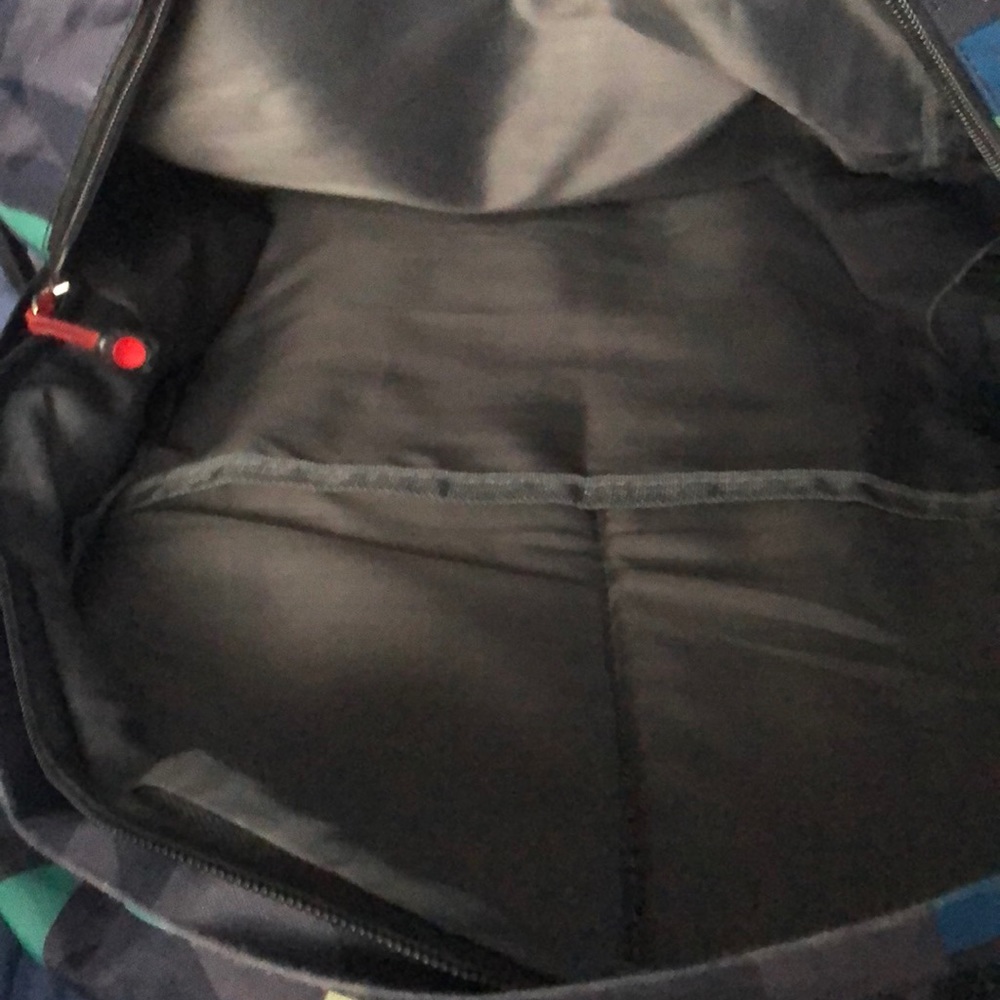 Stranger things backpack - Picture 3 of 6